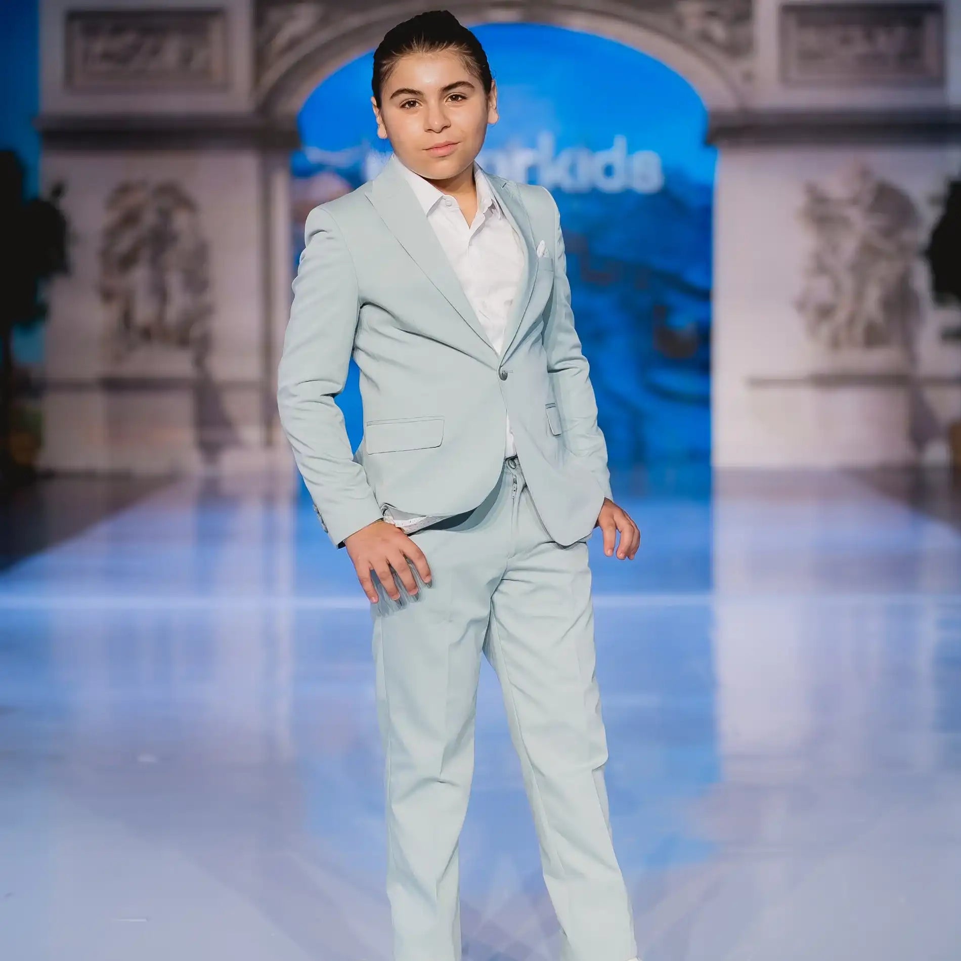 Sharp Gentleman Boys Suit