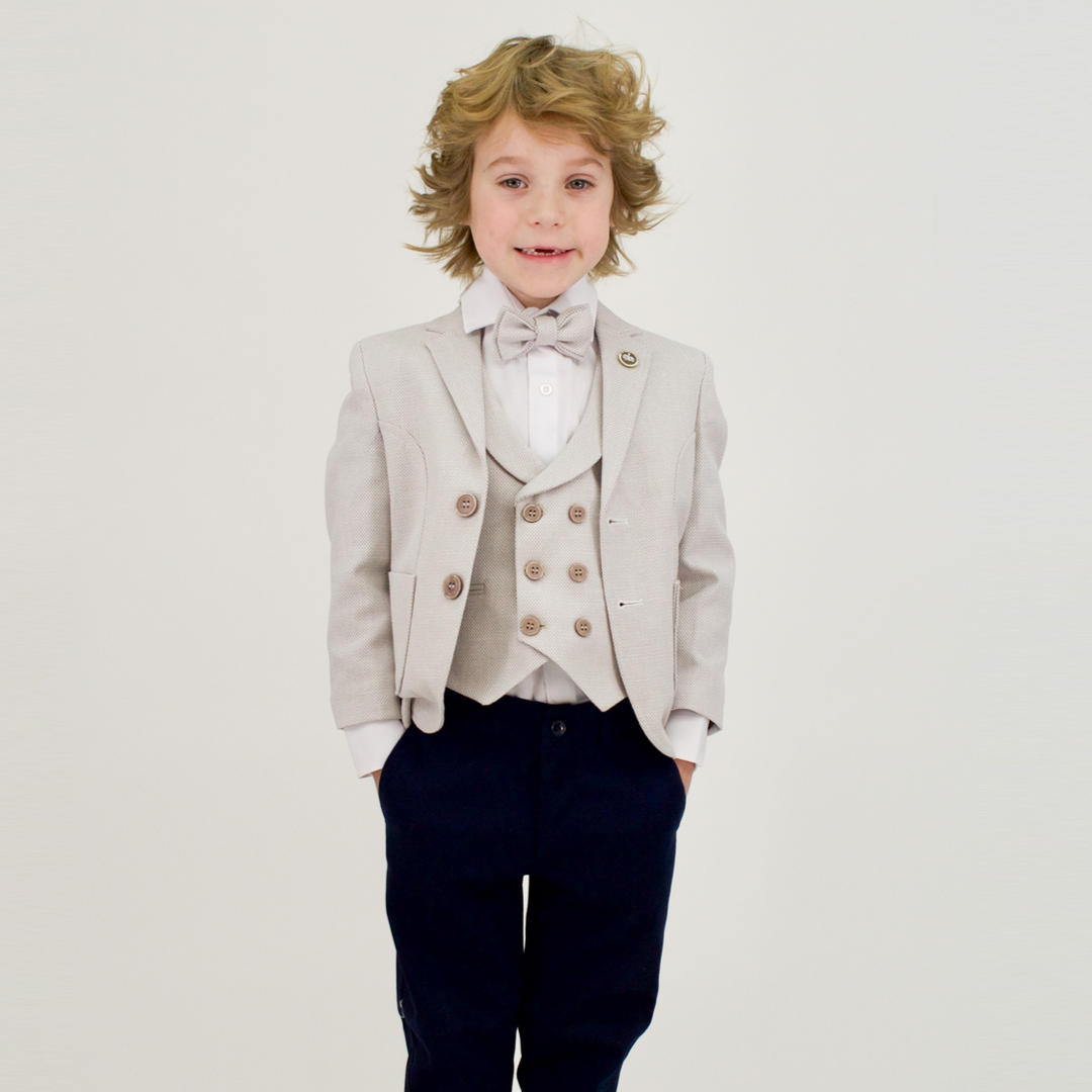 Costume formel pour jeunes hommes