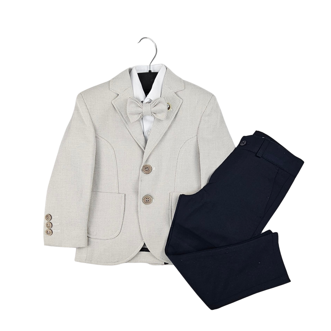Costume formel pour jeunes hommes